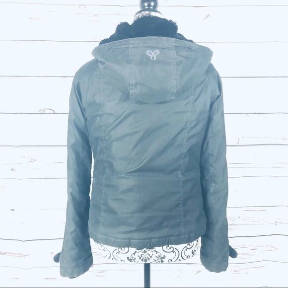 Aritzia TNA Black Magic Winter Jacket w/ Hood & Secret Hidden pocket M - Picture 2 of 11